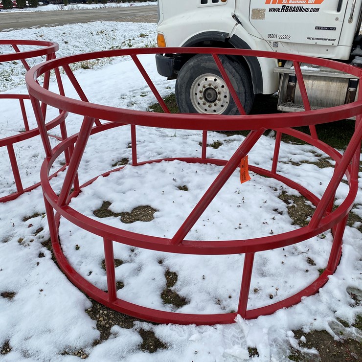 #8446 • New Steel Hay Feeder Ring (St. Nazianz, WI)