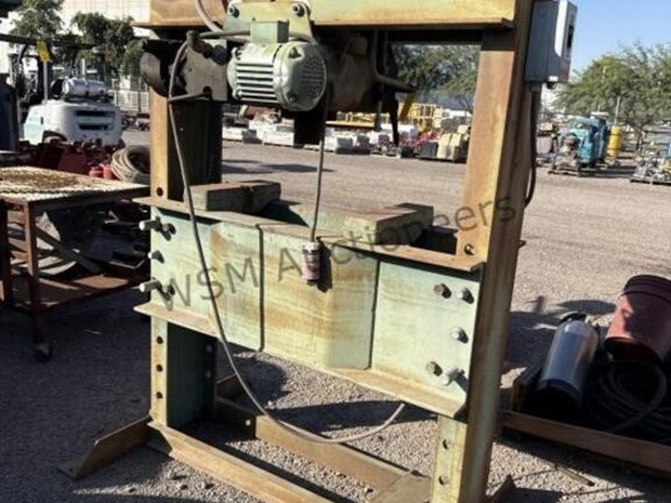 dake-heavy-duty-shop-press-image-2