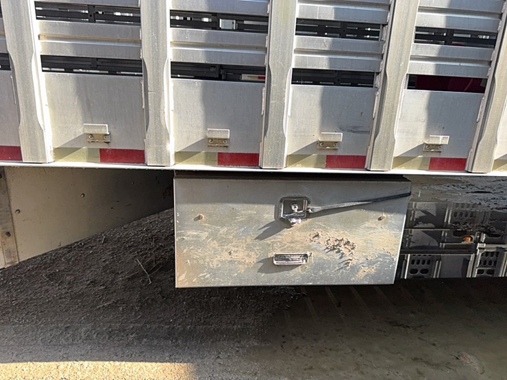 2002-eby-livestock-image-25