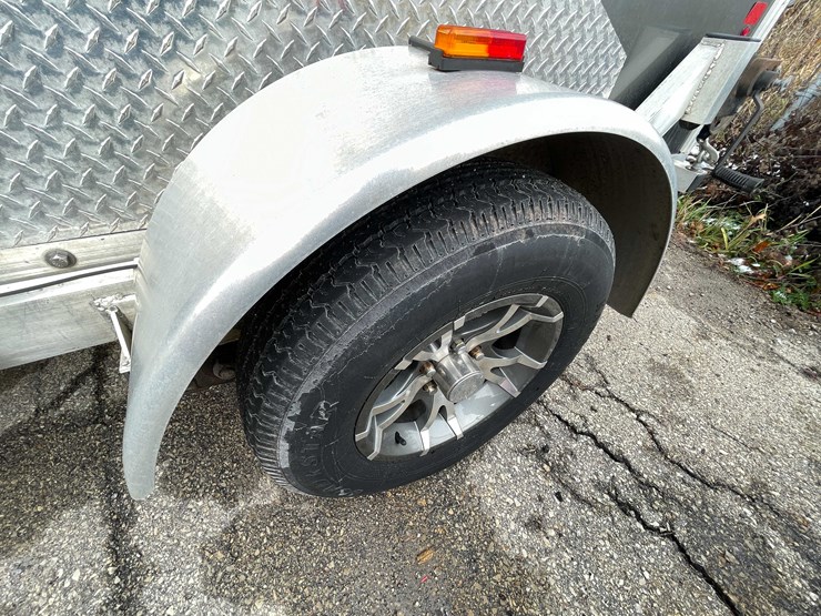 #1399-•-2018-zero-4-outdoors-6'-x-10'-all-aluminum-drop-down-ice-shanty-(of)-image-9