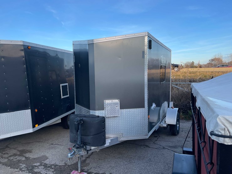 #1399-•-2018-zero-4-outdoors-6'-x-10'-all-aluminum-drop-down-ice-shanty-(of)-image-1