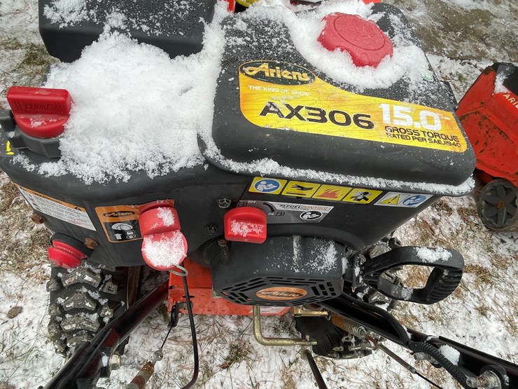 #2710-•-ariens-deluxe-30-snow-blower-(fall-creek,-wi)-image-13