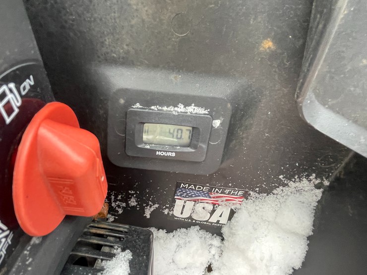 #2707-•-ariens-professional-21-snow-blower-(fall-creek,-wi)-image-17