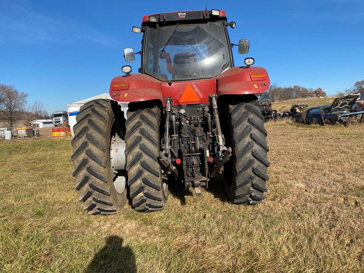 2014-case-ih-340-image-13