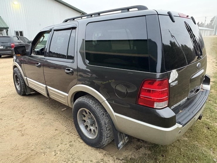 2005-ford-expedition-image-9