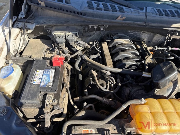 2016-ford-f150-xl-image-17