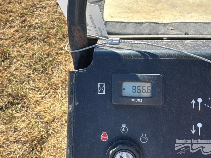 exmark-ride-on-sprayer/spreader-image-7