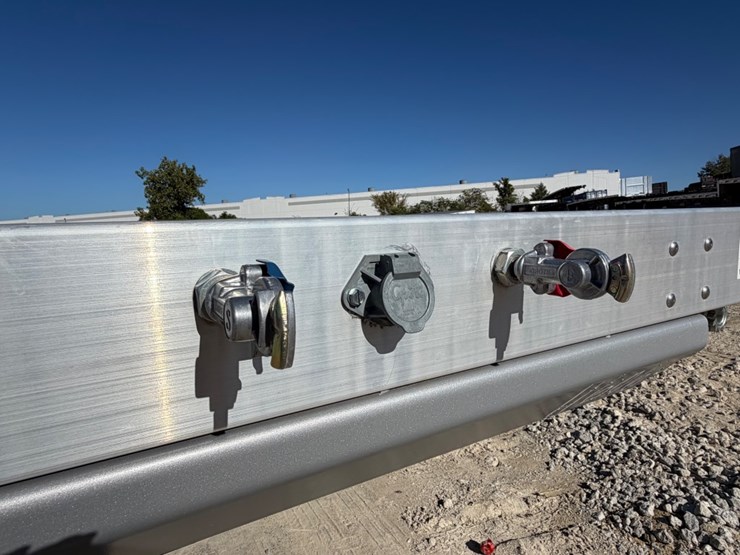 2024-doonan-titanium-image-23