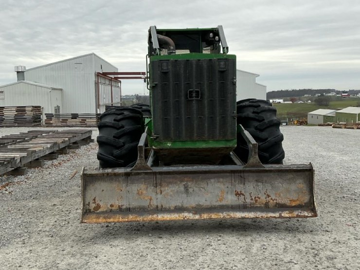 2016-deere-648l-image-8