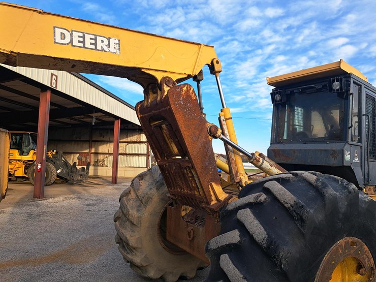 2006-john-deere-6081-image-31