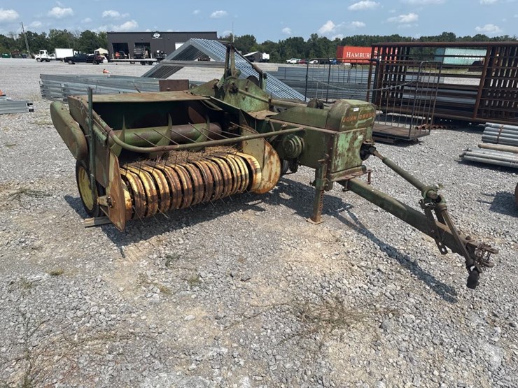 john-deere-24t-image-2