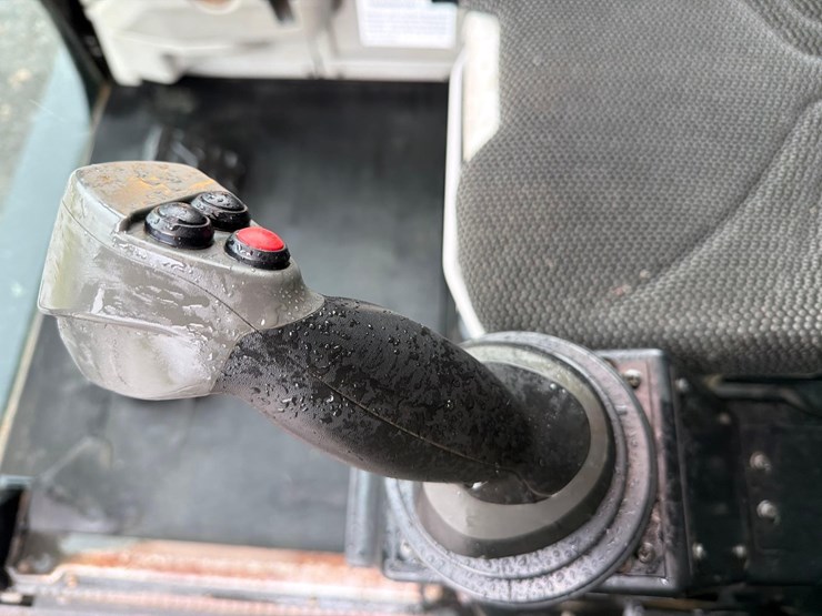 2021-morooka-mst2200vdr-image-26