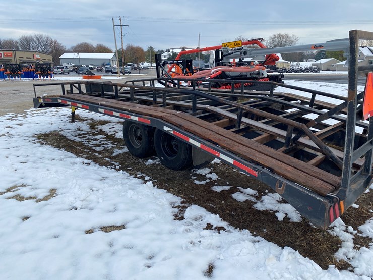 #1102-•-2014-nuhn-0252-crawler-hauler-trailer-(st.-nazianz,-wi)-image-17