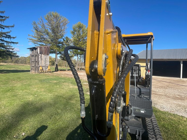 #412-•-2025-agt-industrial-mini-excavator-(cedar-grove,-wi)-image-42