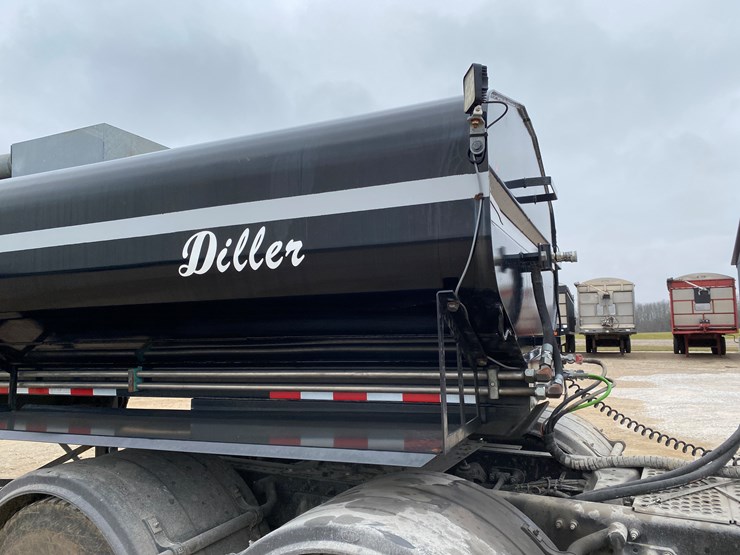 #1025-•-2015-diller-tt6600ntnb-semi-manure-tanker-(has-wi-title)-(kewaunee,-wi)-image-40