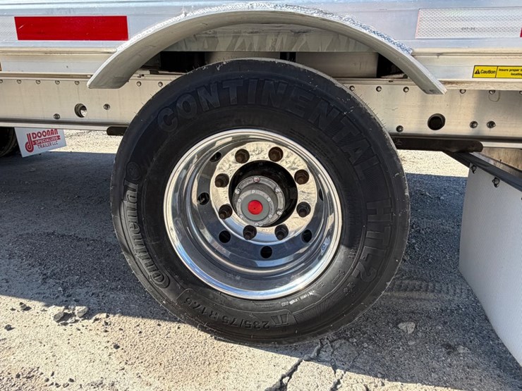 2024-doonan-titanium-image-6