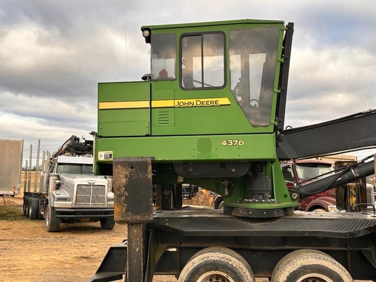2015-deere-437d-image-7