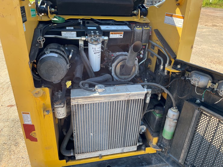 2020-gehl-rt105-image-21