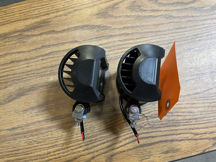 #8648-•-(2)-led-worklights,-4"-long,-12/24vdc-(pr11)-image-4