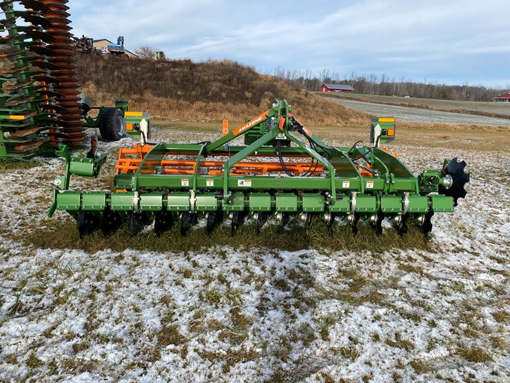 #1146-•-2023-unused-amazone-catros-4003-3-point-compact-disc-(waldo,-wi)-image-2