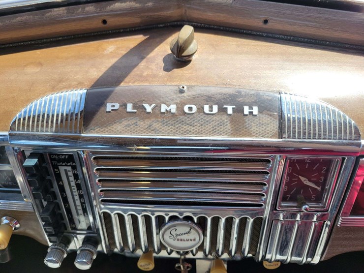 1948-plymouth-special-deluxe-image-78