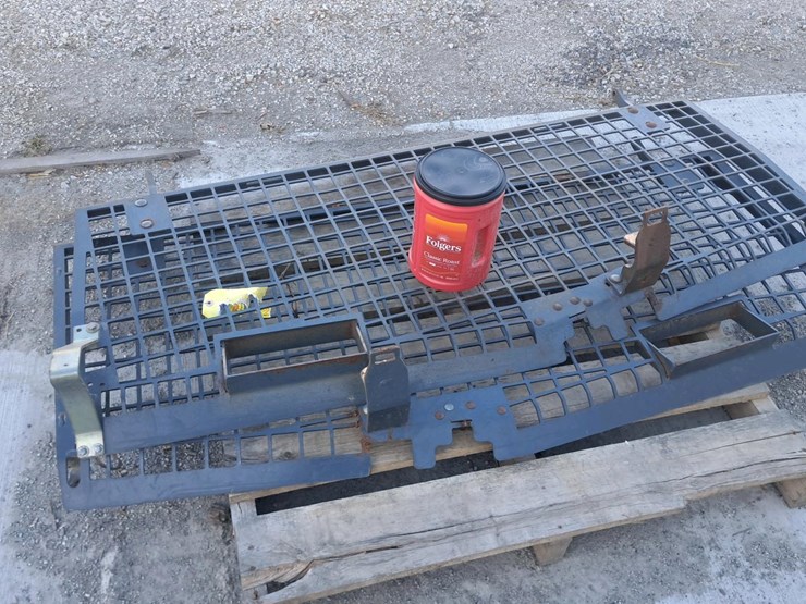 2016-deere-700k-image-44