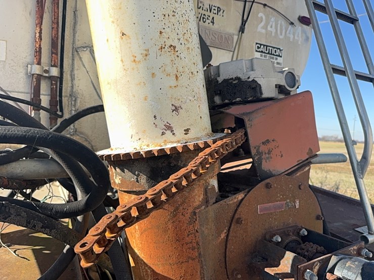 1997-pinson-aluminum-feed-delivery-trailer,-spring-suspension,-8-compartments,-*1p9ab3821vp255492*-image-9