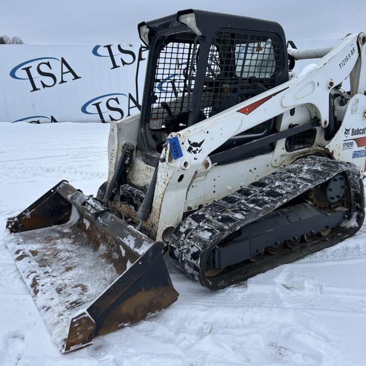 2017 BOBCAT T750