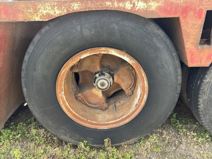 #1748-•-folding-neck-lowboy-trailer-image-21