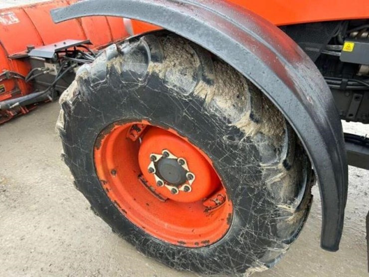 2012-kubota-m110gx-image-60
