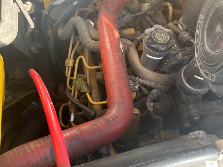 2014-new-holland-l218-image-5