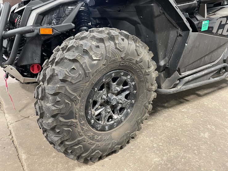 2023-can-am-maverick-x3-image-17