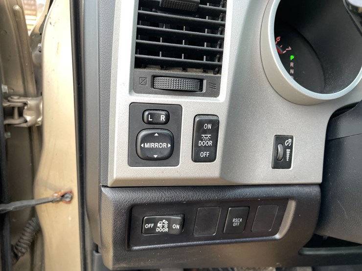 2007-toyota-tundra-sr5-image-84