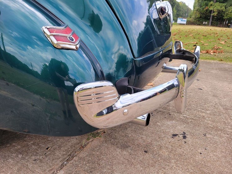 1940-ford-sedan-image-108