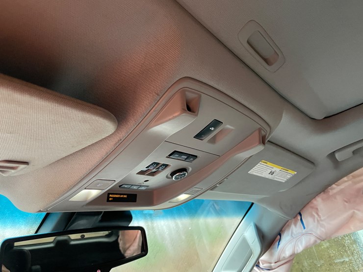 2015-gmc-yukon-slt-image-40