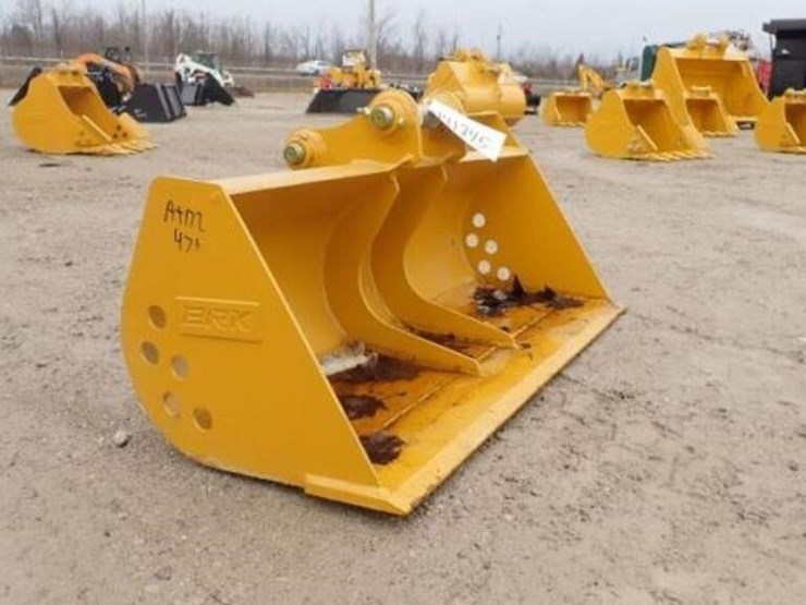 caterpillar-304-image-11