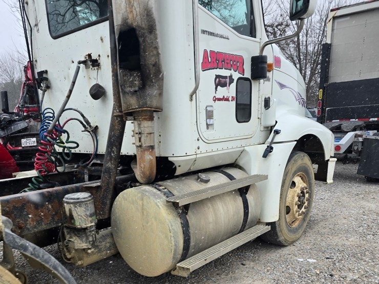 2003-international-9200i-image-2