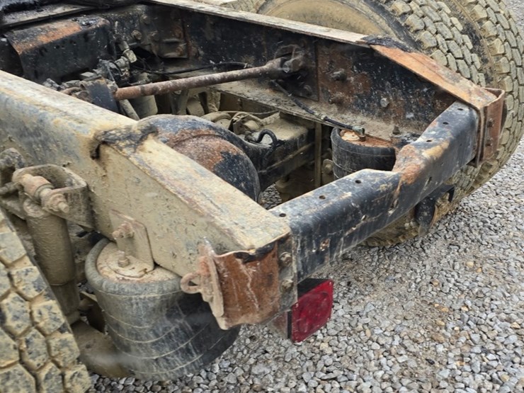 2003-international-9200i-image-3