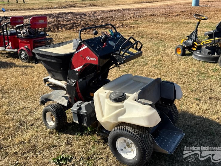 exmark-ride-on-sprayer/spreader-image-5