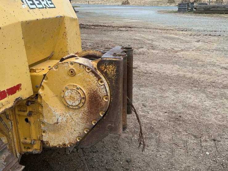 2016-deere-550k-xlt-image-33