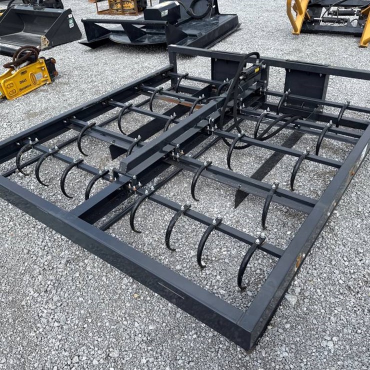 #29726 • HTC HAY ACCUMULATOR GRAPPLE