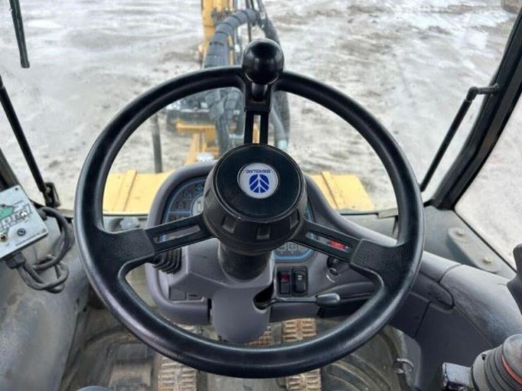 2008-new-holland-tv145-image-55