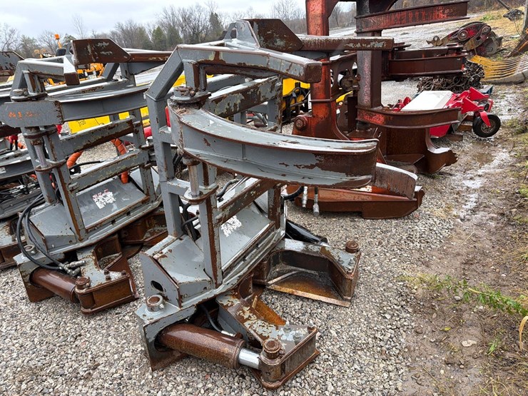 2018-ryan's-15in.-feller-bunching-shear-skid-steer-attachment-sn:n/a-skid-steer-attachment-image-2