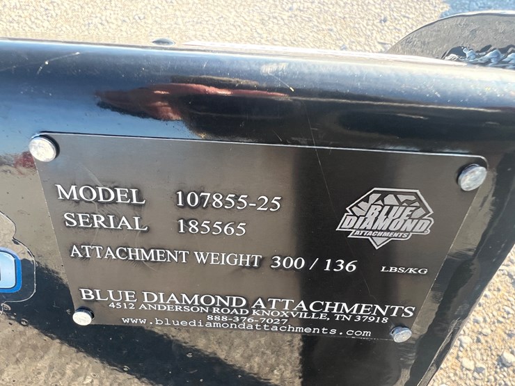 #29796-•-blue-diamond-44"-smooth-bucket-image-5