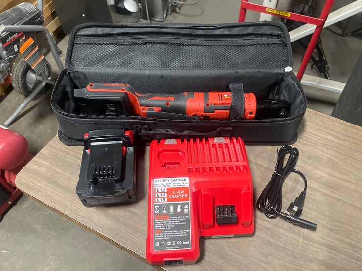 #8712-•-new-milwaukee-compatible-3/8-ratchet-wrench-(t14)-image-1