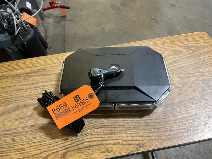 #8669-•-amber-led-strobe-light-(pr11)-image-1