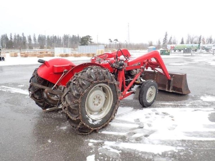 massey-ferguson-135-image-5