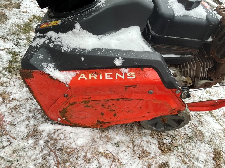 #2707-•-ariens-professional-21-snow-blower-(fall-creek,-wi)-image-18