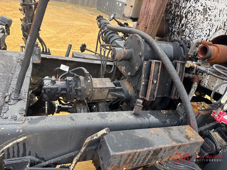 2008-sterling-l7500-image-16