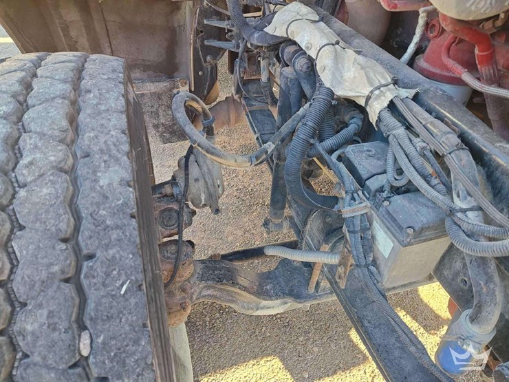 2012-kenworth-t800-image-37